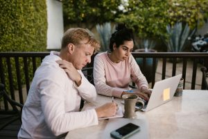 How to Work With a Recruiter